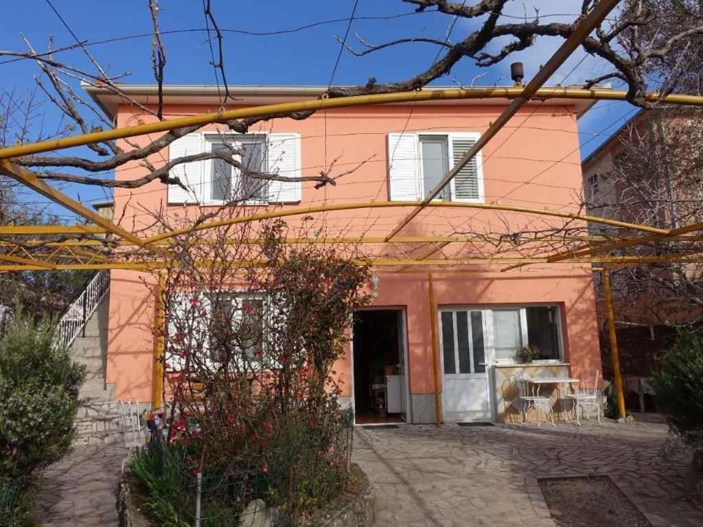 Apartment In Omisalj - Insel Krk 39736 Exteriör bild